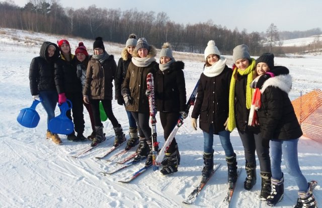 Wyjazdowa lekcja wychowania fizycznego – narty w Bobliwie